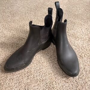 Black Chelsea Boots